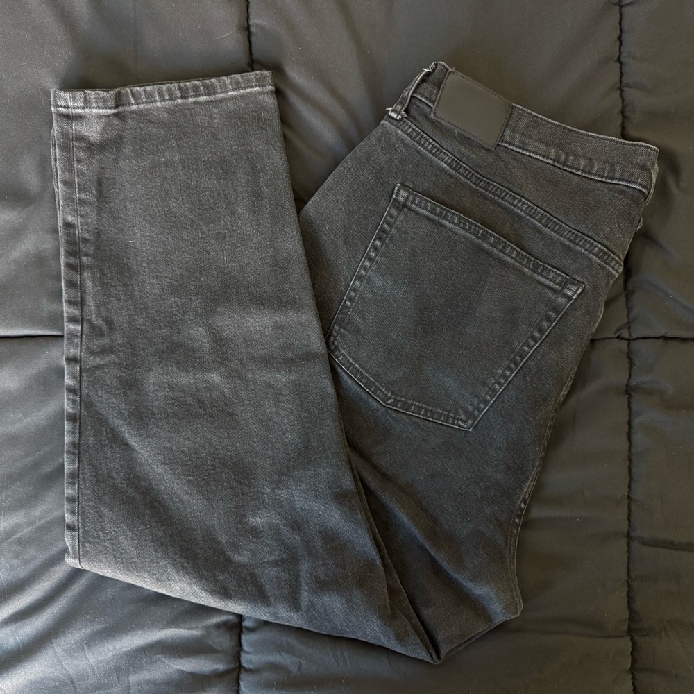 everlane black the original cheeky jean